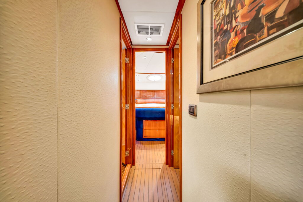 70ft Aicon Green Hulk Yacht Rental Miami 3 %Miami Yacht Rentals%