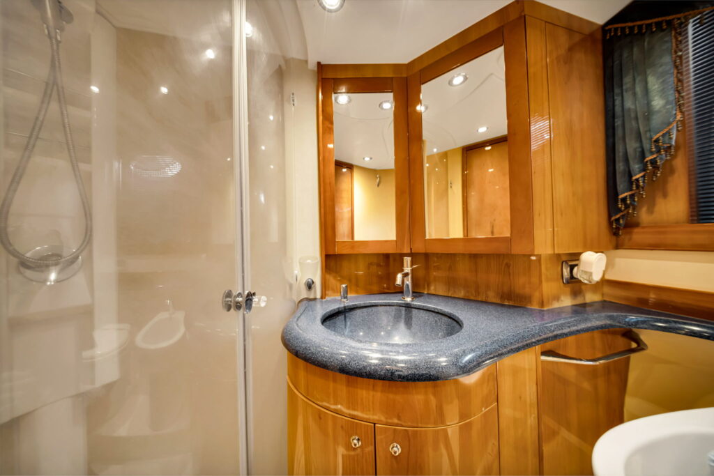 70ft Aicon Green Hulk Yacht Rental Miami 13 %Miami Yacht Rentals%